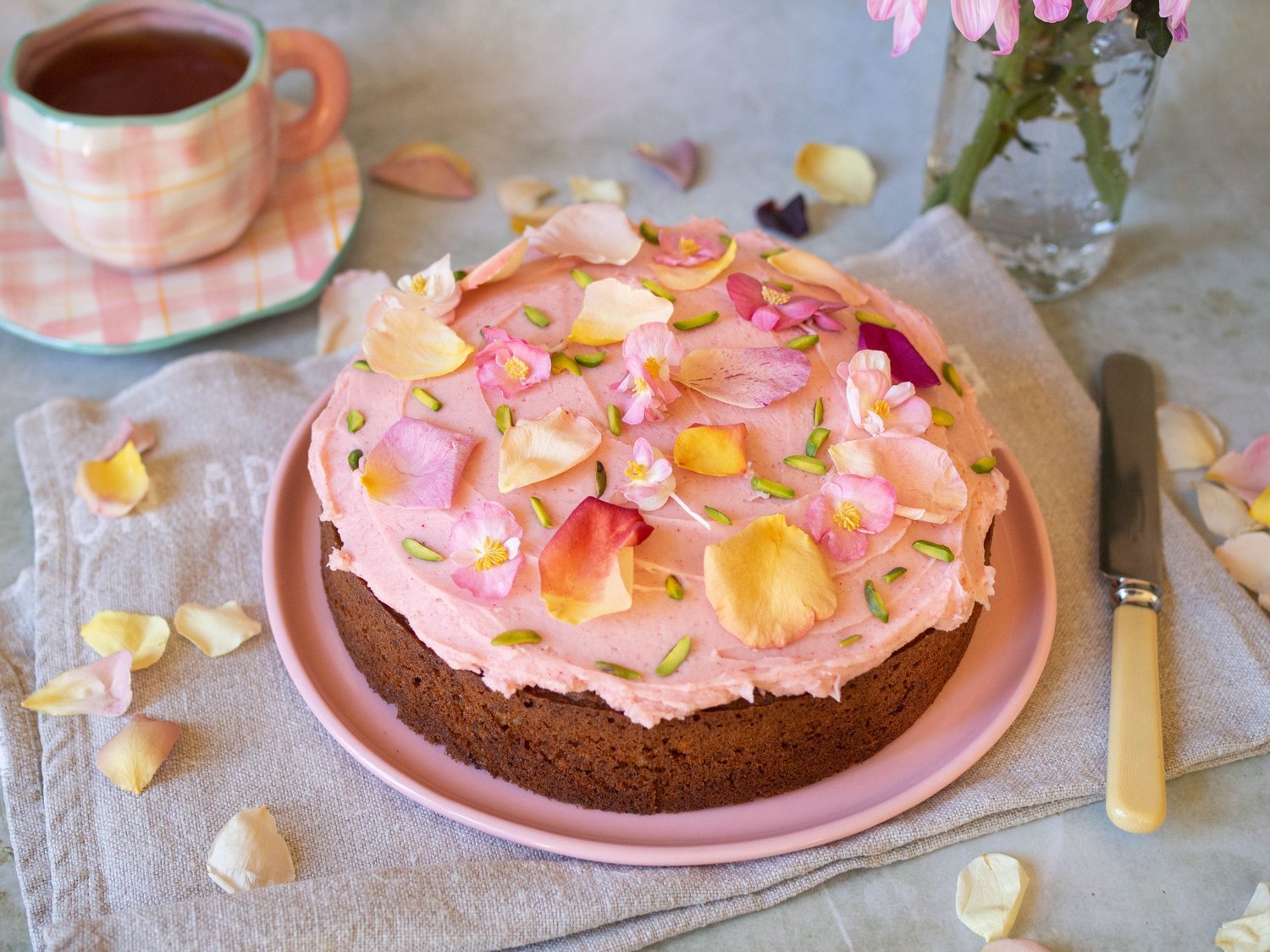 Rose Pistachio Cakes - PlateStory