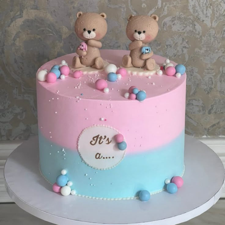 “Heaven Sent Cake” with cloud and star decorations