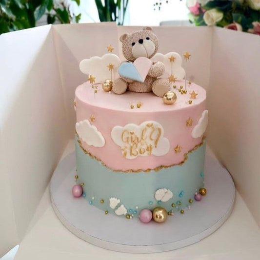“The Love Bug Cake” with ladybug and baby-themed accents